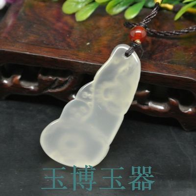 批發采購玉器工藝品的智慧選擇 玉博玉器天然冰種冰透玉髓與瑪瑙玉髓福壽如意吊墜